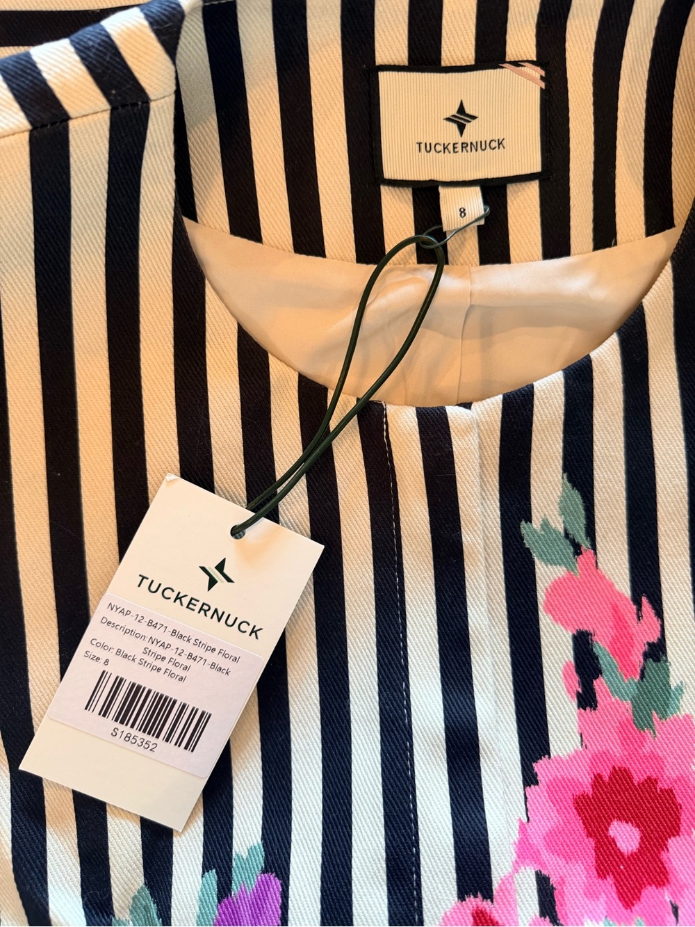 Tuckernuck Structured Rhoda Tunic Top Floral Stripe Black White Sz 8 NWT - Picture 7 of 12